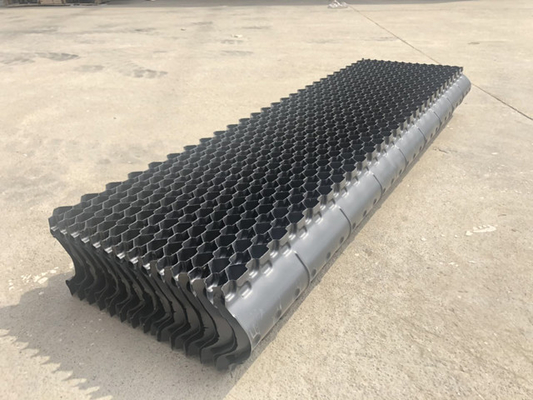 Komórkowy eliminator dryfu PVC do wieży chłodniczej 25 mm 140-145 mm