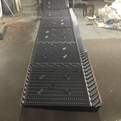 Wypełnienie czarnej wieży chłodniczej Pakiet wieży chłodniczej Wypełniacz PCV 810 mm
